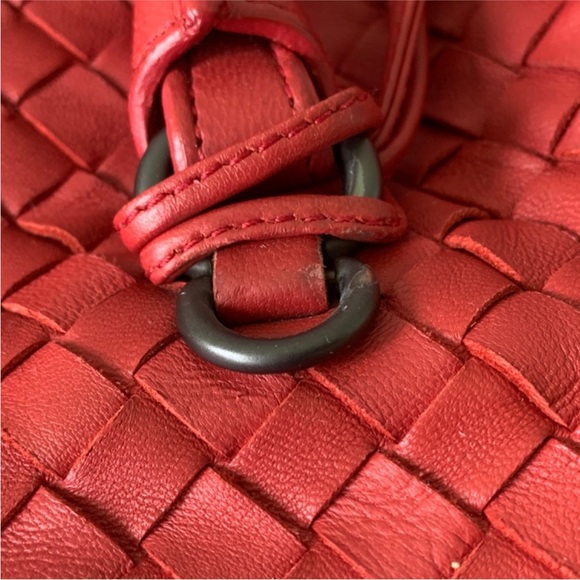 Bottega Veneta Red Intrecciato Travel Bag - Picture 8 of 15